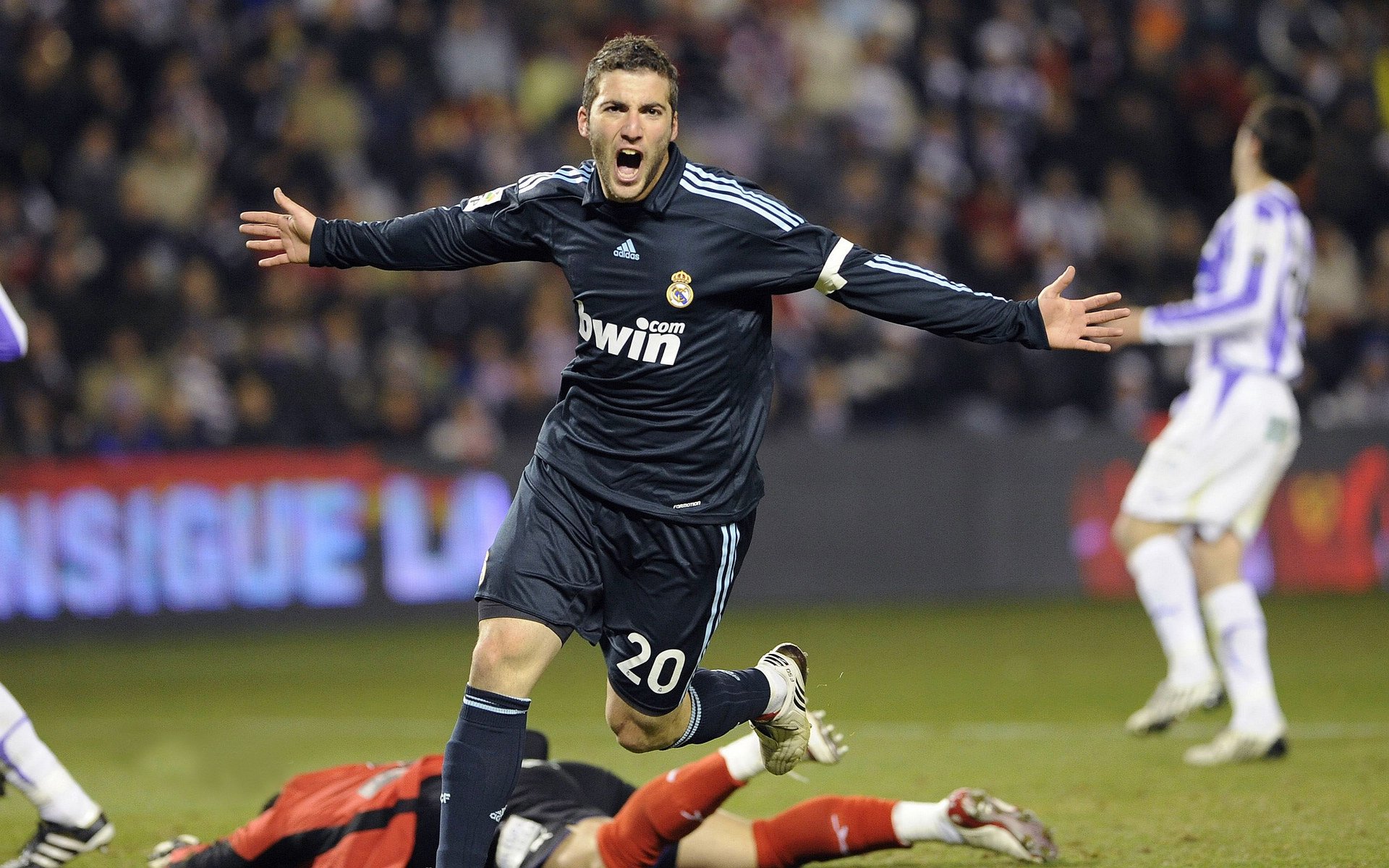 吉林队球员在比赛中展现出令人意外的实力，吉林队战绩