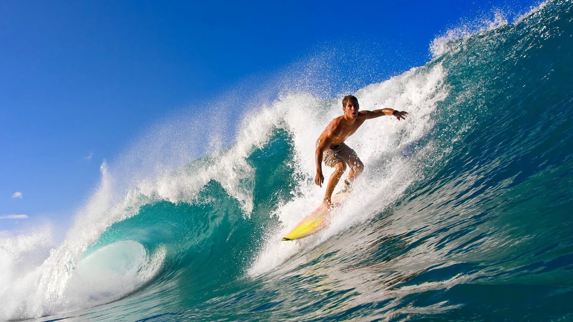 英格兰举办篮球电影放映会，英格兰获胜球迷狂欢